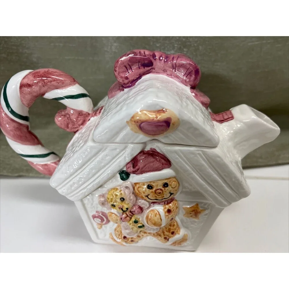 Ceramic Teddy Bear Christmas Themed Tea Pot